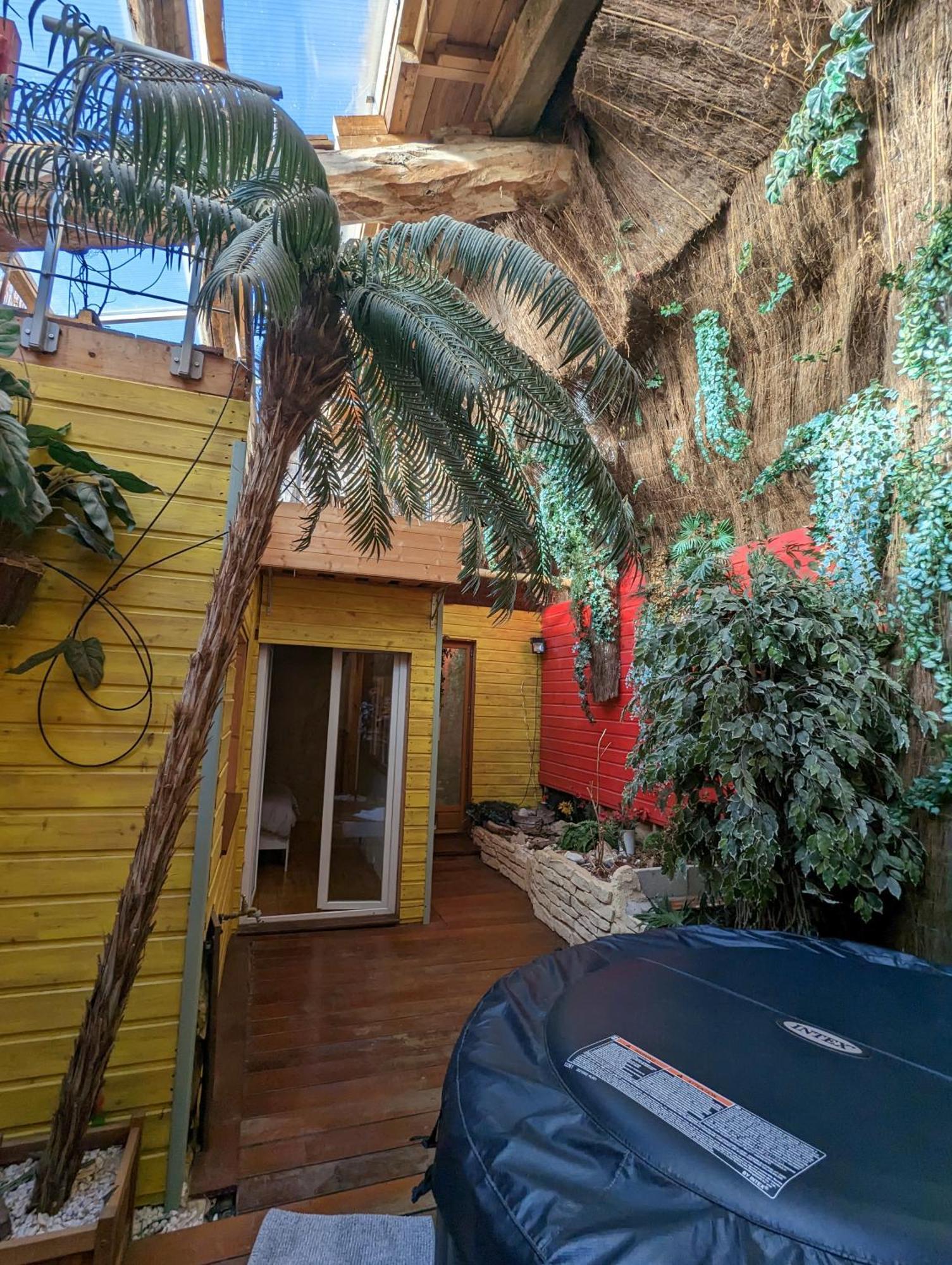 Maison De Village, Jacuzzi, Salle Cinema Valencin Exteriér fotografie